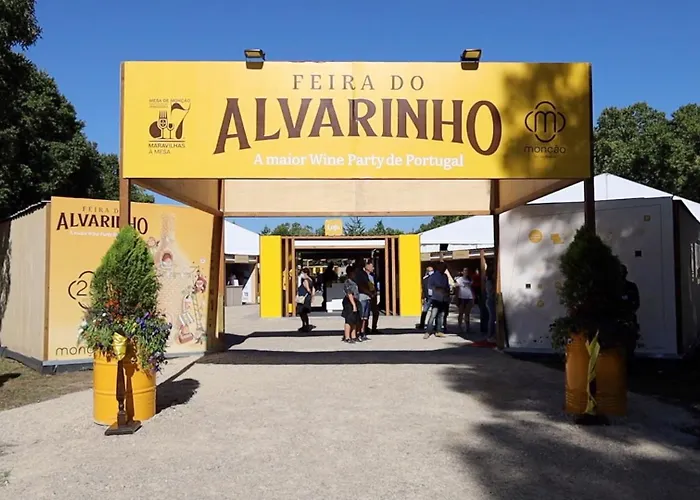 Casinha Ponte Nova Holiday home Moncao